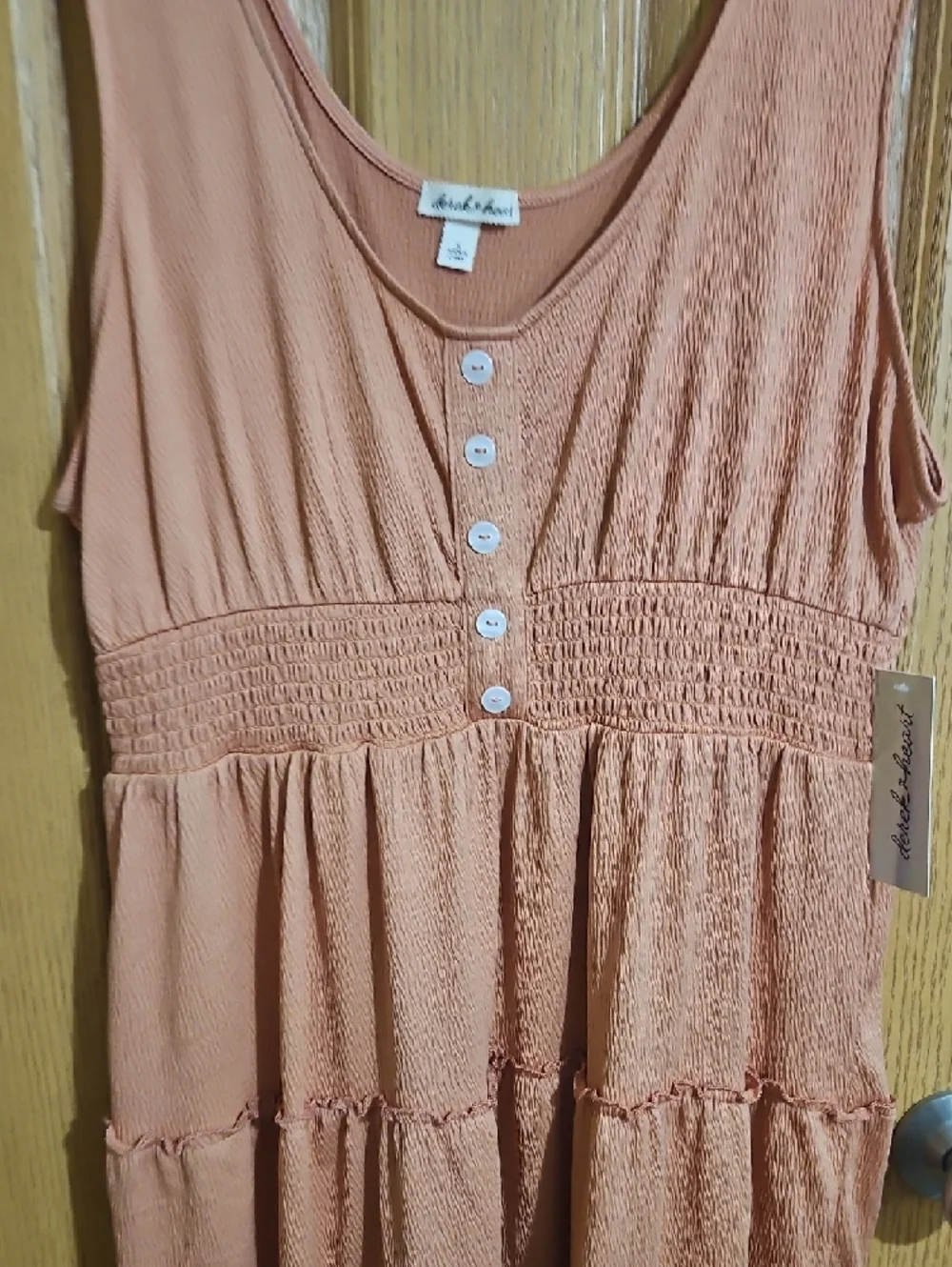 Sleeveless Tiered Button-Front Dress in Peach - Picture 4 of 5